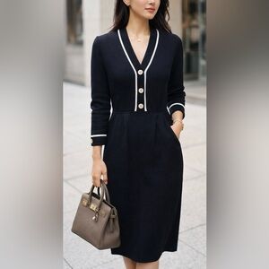 St. John Collection Vintage Santana Knit Button Dress Size 4 Black White USA